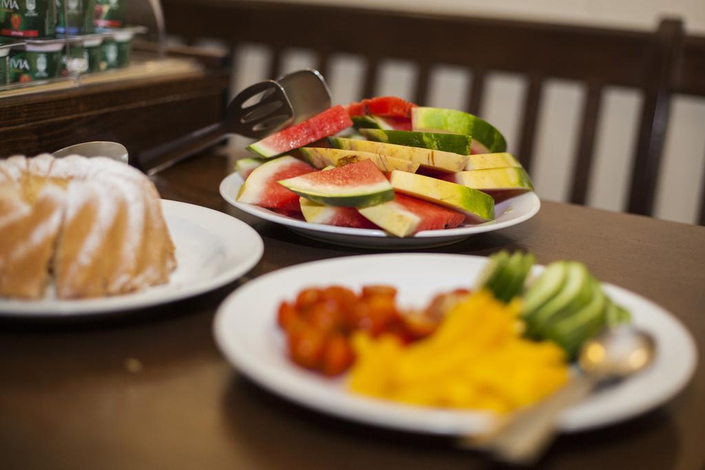 Penzion Cernej Ptak Hotel Jindřichův Hradec Buitenkant foto